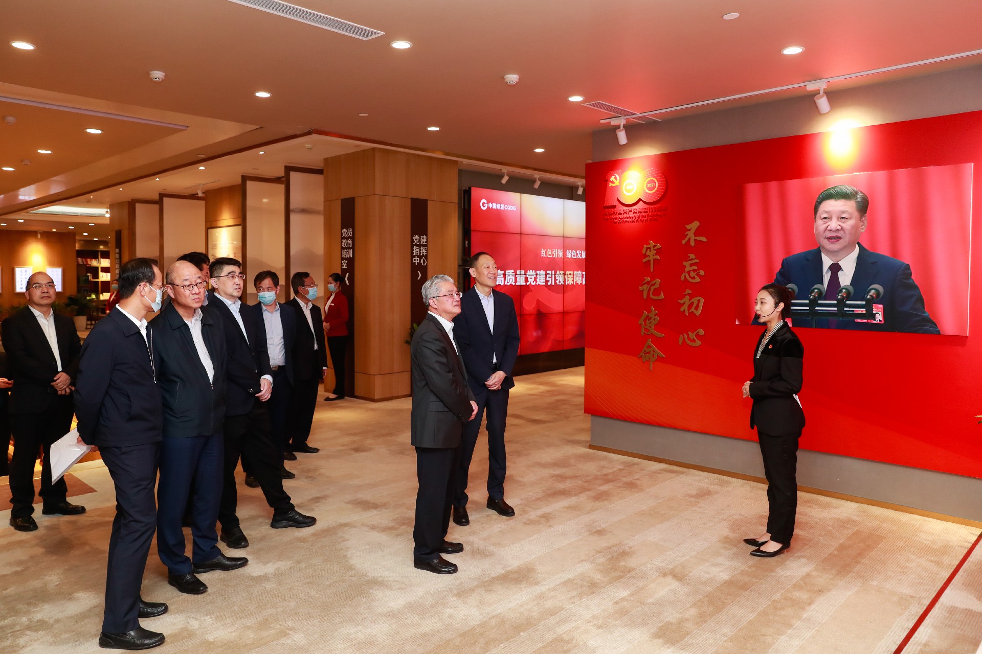 习近平亲切会见庆祝活动筹办工作有关方面代表